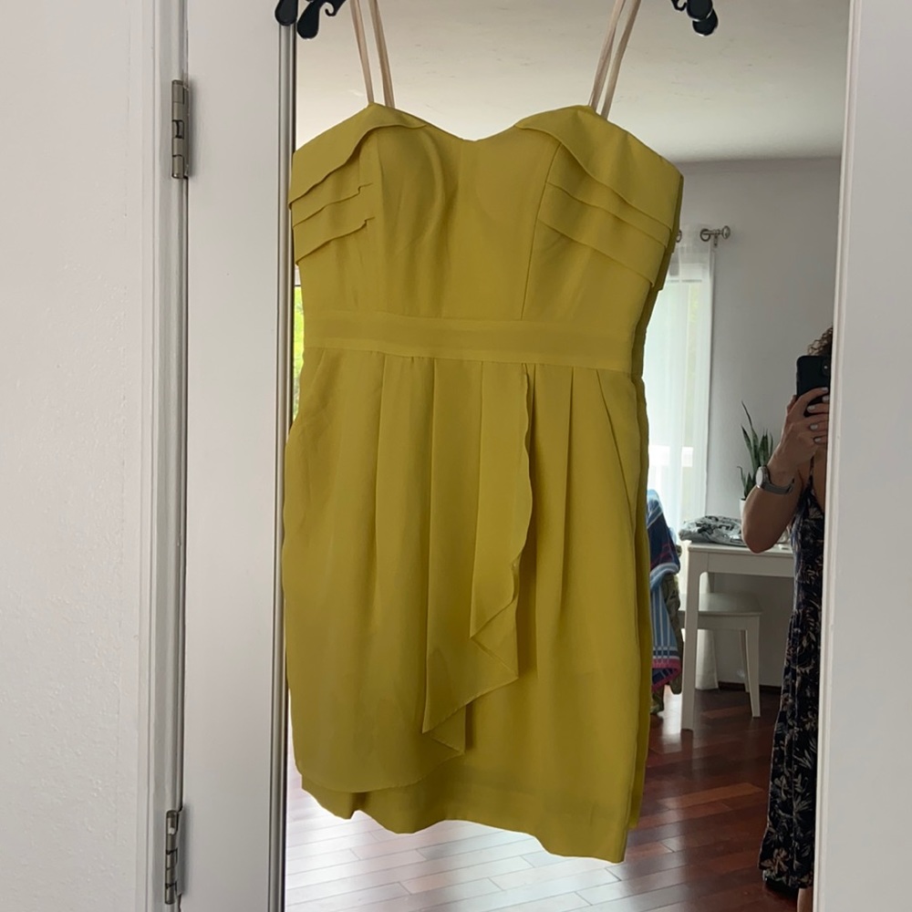 BCBG yellow strapless dress WITH POCKETS